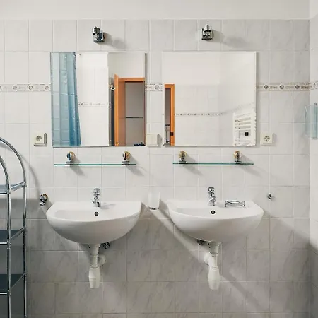 شقة Beautiful Old Town Penthouse