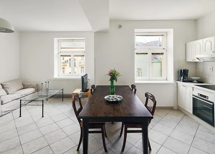 公寓 Beautiful Old Town Penthouse