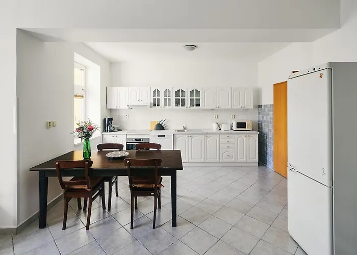 公寓 Beautiful Old Town Penthouse *