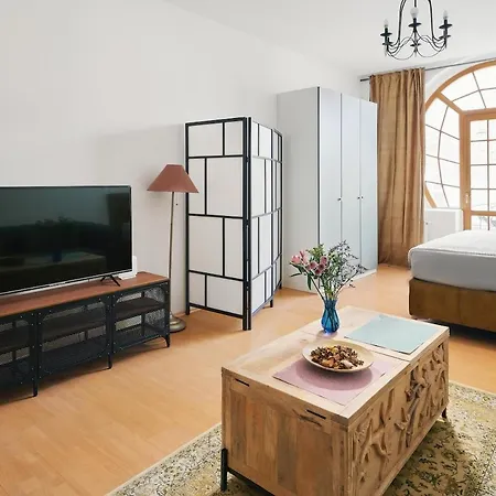Beautiful Old Town Penthouse *